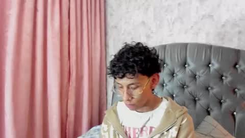 kai online show from February 18, 3:17 am