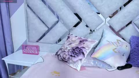 kaily online show from October 17, 8:13 pm