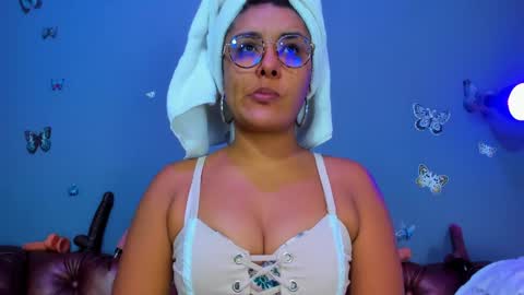 kaira_mosse_ online show from March 27, 12:06 pm
