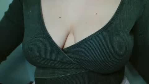 Kaitlin online show from May 25, 1:06 pm