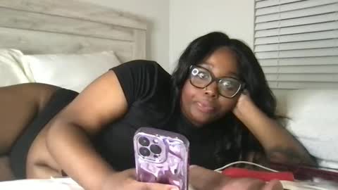 kaitlyncamsx online show from February 5, 6:56 am