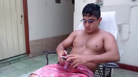 kamenov00 online show from September 8, 3:22 pm