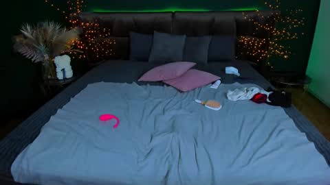 kamilahot25 online show from November 21, 6:33 am