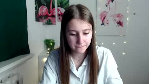 kamilla_love_ online show from October 26, 1:45 pm
