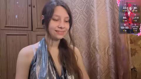 Mari  Simmons online show from December 3, 9:54 am