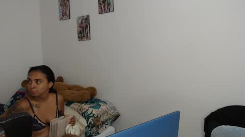 kammy   y   camila online show from September 11, 9:27 pm