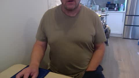 Cam with Me Vixens DM me online show from April 14, 4:10 pm