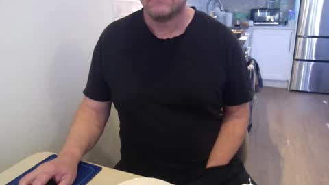 Cam with Me Vixens DM me online show from April 11, 2:21 pm