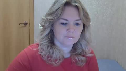 karennelsonx online show from November 10, 12:19 pm