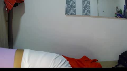 kari online show from April 19, 1:23 pm