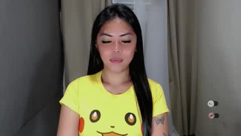 I AM BELLE online show from March 26, 4:12 pm