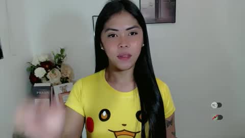 I AM BELLE online show from March 12, 5:06 pm