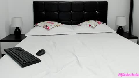 Karina online show from December 13, 1:22 pm