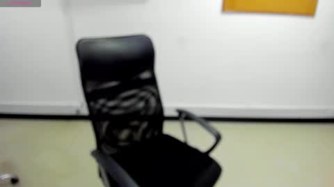 karla_cg online show from February 18, 9:36 pm