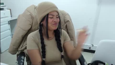 karla_cg online show from March 27, 5:03 pm