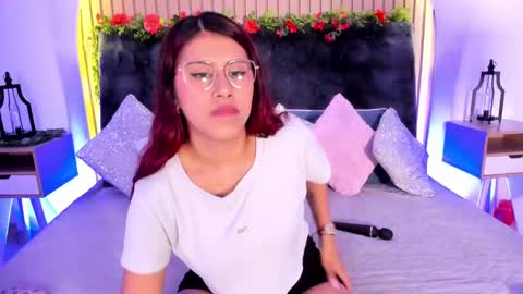 Snapshot of karla_gonzaless chatting on March 3, 6:56 pm Karla Gonzaless online show from March 3, 6:56 pm