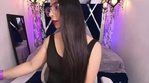Snapshot of karla_hernandez chatting on September 27, 12:14 pm Karla online show from September 27, 12:14 pm