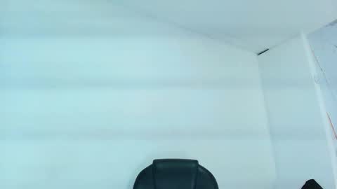 karla_hilton1 online show from March 25, 12:34 pm