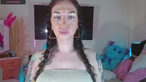 karla online show from December 27, 10:05 pm