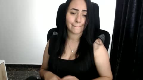 Karla Giraldo online show from June 9, 6:07 pm