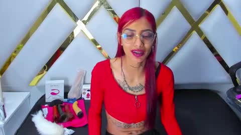 KarlasLutSKinny online show from December 27, 9:06 am