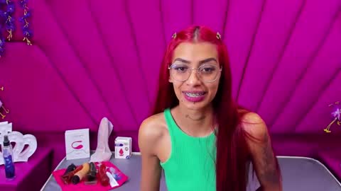 KarlasLutSKinny online show from December 13, 4:22 am