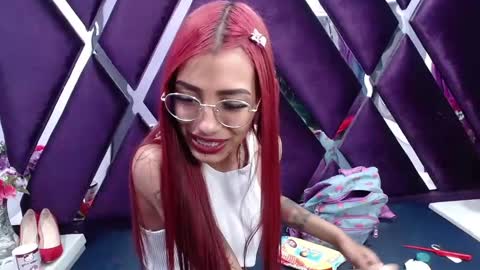 KarlasLutSKinny online show from December 19, 3:07 am