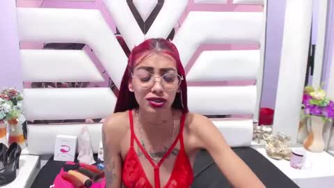 KarlasLutSKinny online show from December 29, 7:28 am