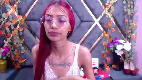 KarlasLutSKinny online show from December 28, 4:08 am