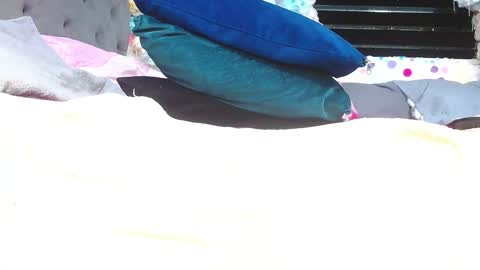 KARLY.  online show from December 20, 9:49 am