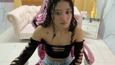 karol1_s online show from June 4, 3:01 am