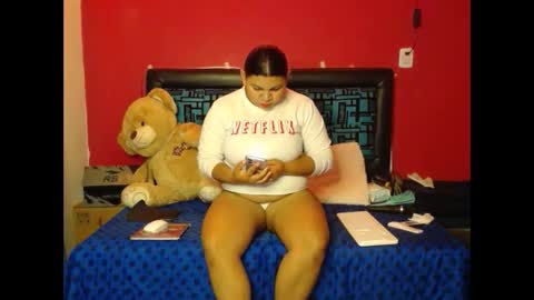 Snapshot of karolhot916 chatting on September 11, 8:37 am karol online show from September 11, 8:37 am