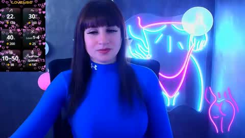 Snapshot of karolina_mia chatting on March 11, 1:01 pm Caroline online show from March 11, 1:01 pm