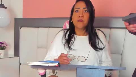 karolwest_ online show from December 15, 12:23 pm