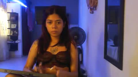 KaroMoon online show from March 12, 2:43 pm