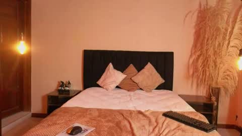 kassandra james online show from March 3, 1:29 pm