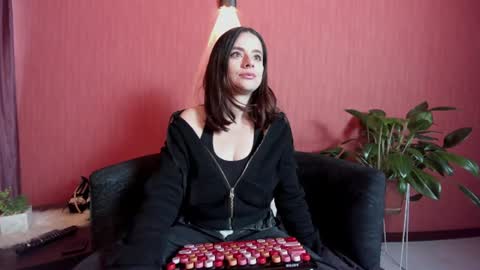 kassandra james online show from June 25, 11:59 am