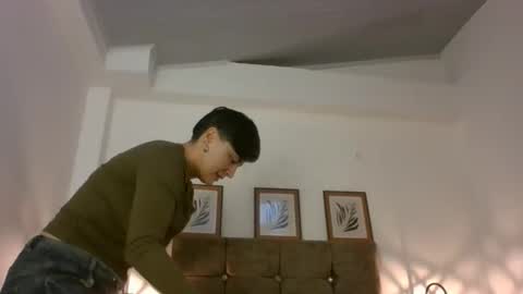 kat paradisse online show from April 7, 11:34 am