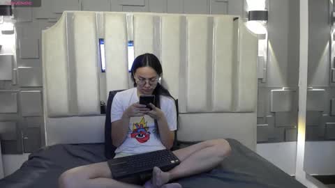 Katalina online show from March 11, 3:04 pm