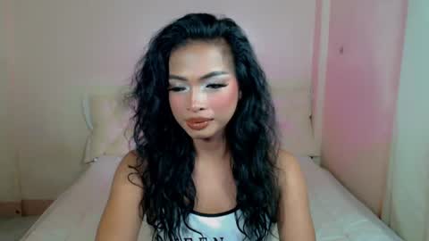 IVY JANE online show from July 8, 10:40 am