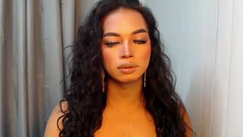 IVY JANE online show from March 25, 10:11 am