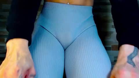 katalinaferreirax online show from March 12, 1:03 am