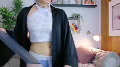 katalinalee_ online show from June 18, 11:48 am