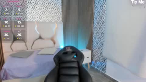 Snapshot of katana_tay chatting on October 2, 11:09 am katana_tay online show from October 2, 11:09 am