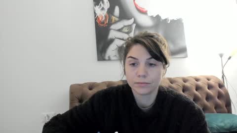    online show from January 6, 9:43 pm