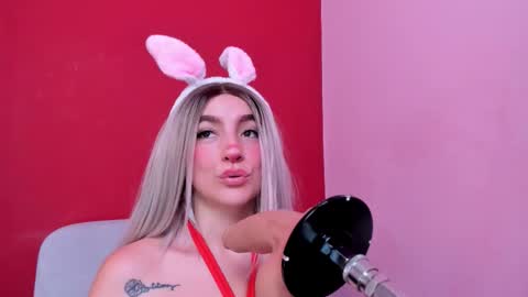 Kate  online show from March 6, 11:53 am