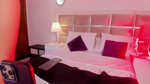 kate_deville online show from June 26, 8:14 pm