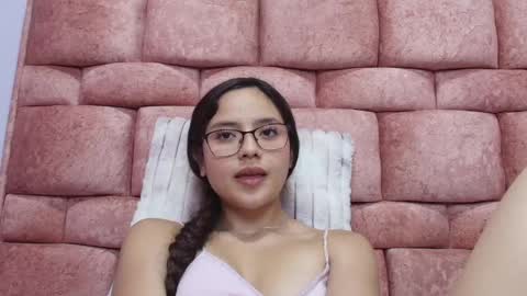 Snapshot of kate_froz chatting on March 4, 2:32 pm Kate Froz online show from March 4, 2:32 pm