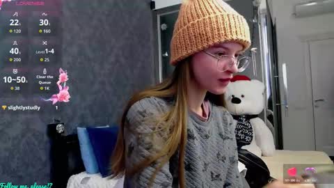 Snapshot of kate_jonson chatting on October 17, 6:39 am .Be kind and gentle with me and I will do my best for you. online show from October 17, 6:39 am