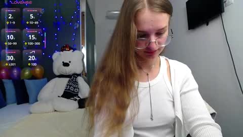 Snapshot of kate_jonson chatting on February 13, 2:09 pm .Be kind and gentle with me and I will do my best for you. online show from February 13, 2:09 pm